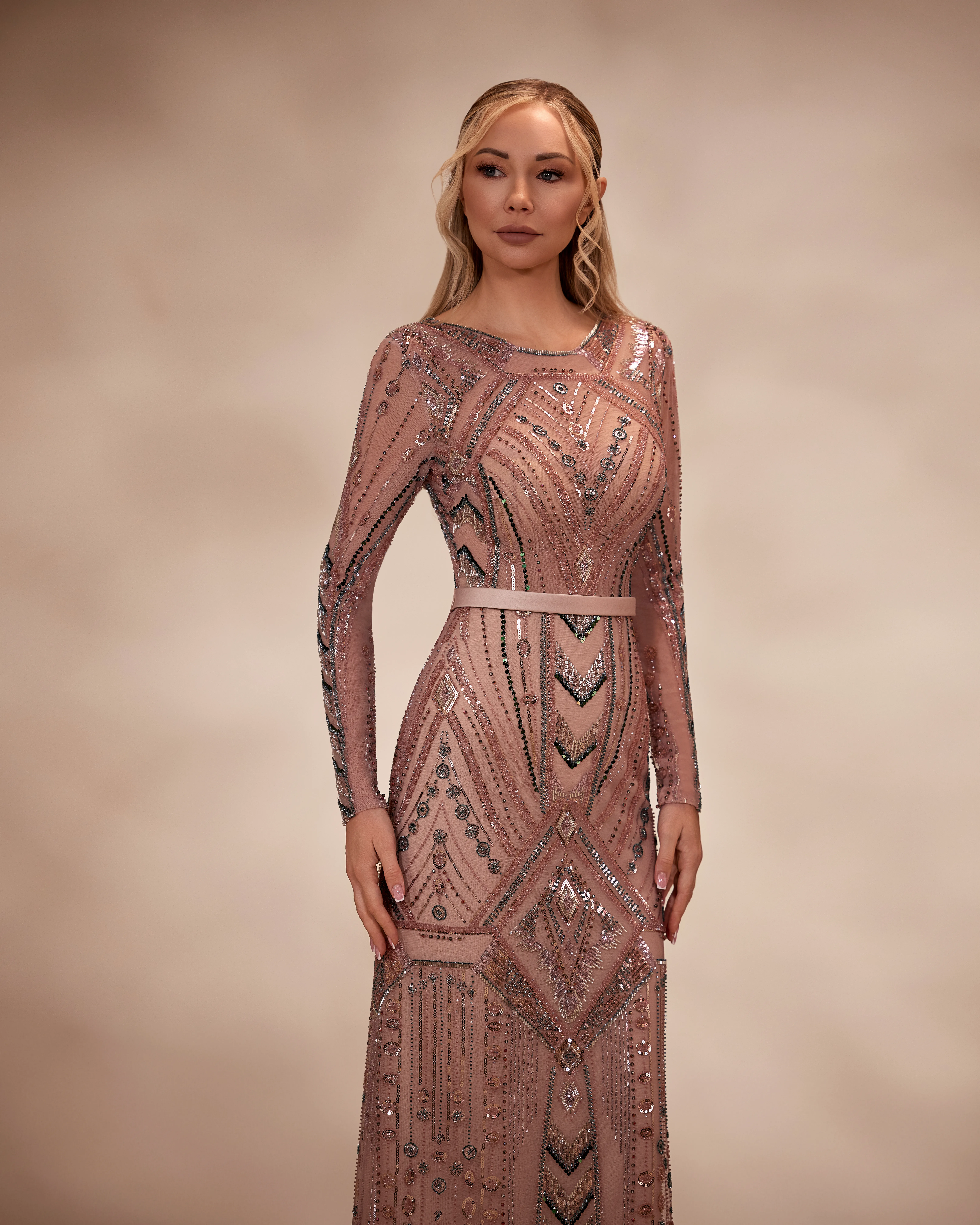 rtow1- Fully embellished Rosewood dress with long fitted beaded sleeves and a sleekRoseWood US 01